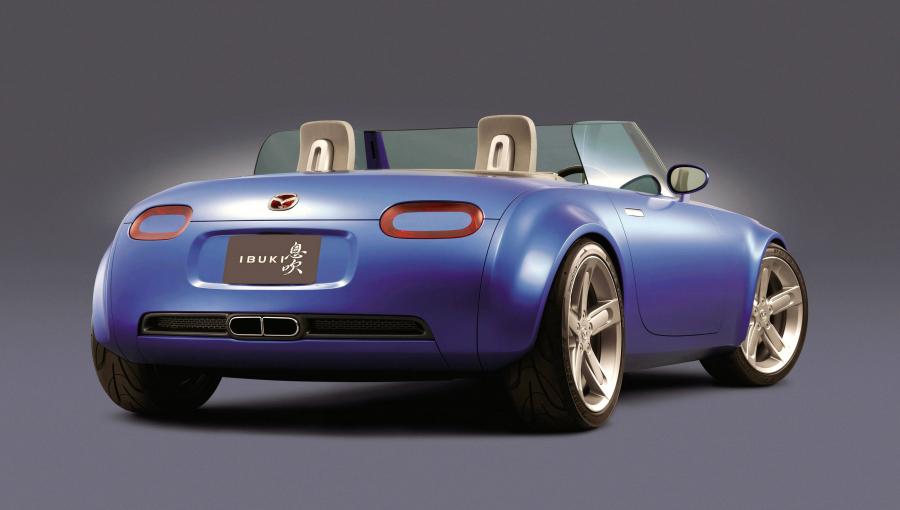  Mazda Ibuki Concept 2003 года  (фото 5 из 18)